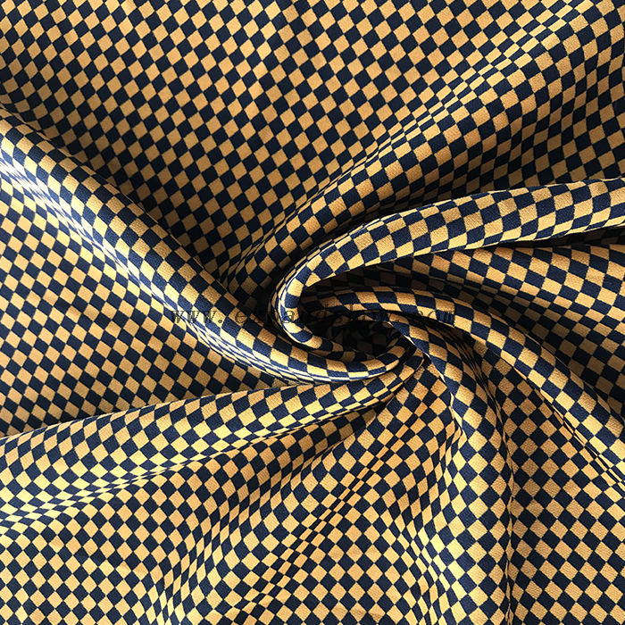 Rhombus printed fabric 